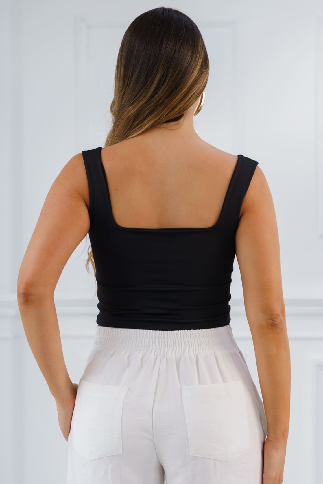 Blusa Corta talla U - Negra