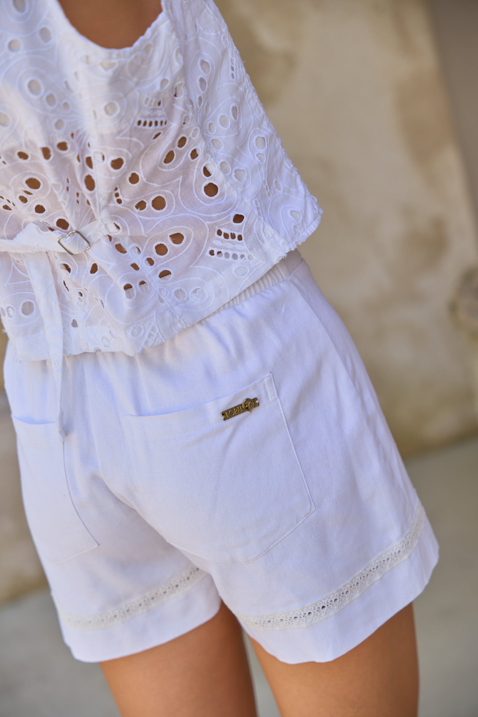 White shirt for women - April